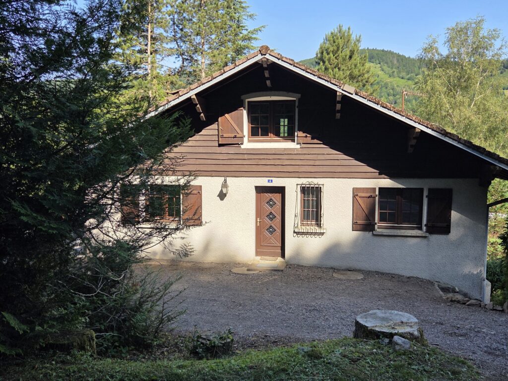 location chalet noiregoutte acces