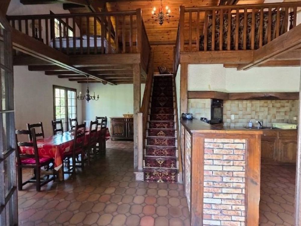 location chalet salle a manger escalier